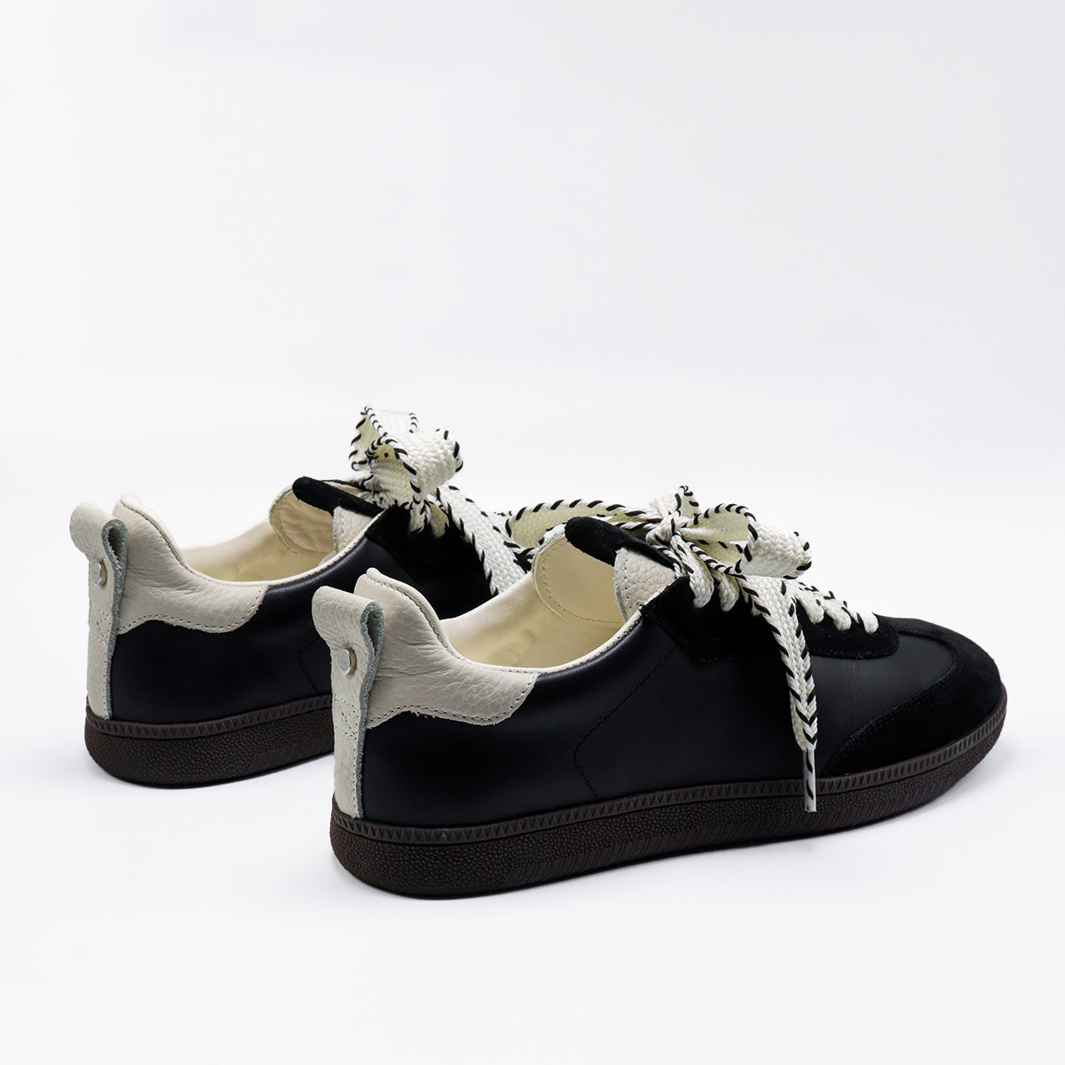 zapato-tenis-piel-britania-doble-asa-mujer-di8060-7