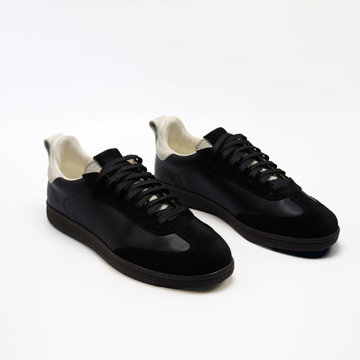 zapato-tenis-piel-britania-doble-asa-mujer-di8060-4